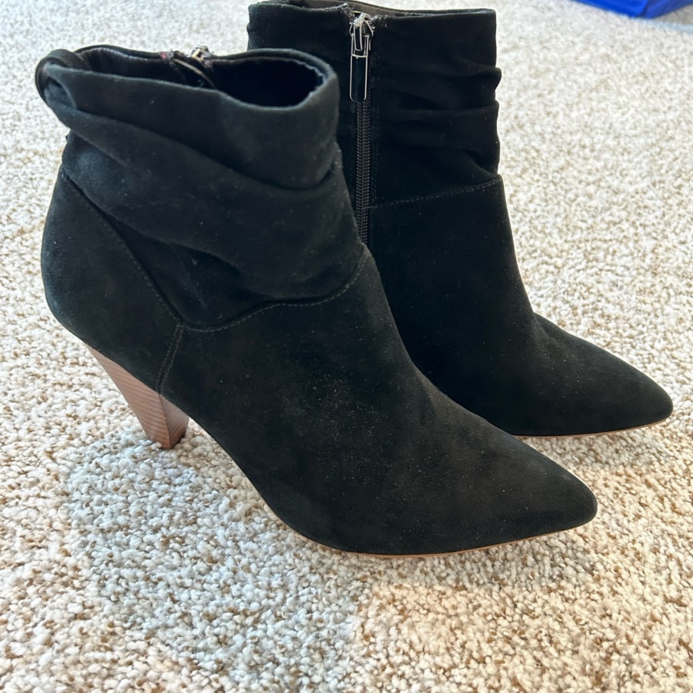 Bleecker and Bond Suede Booties Black Size 10